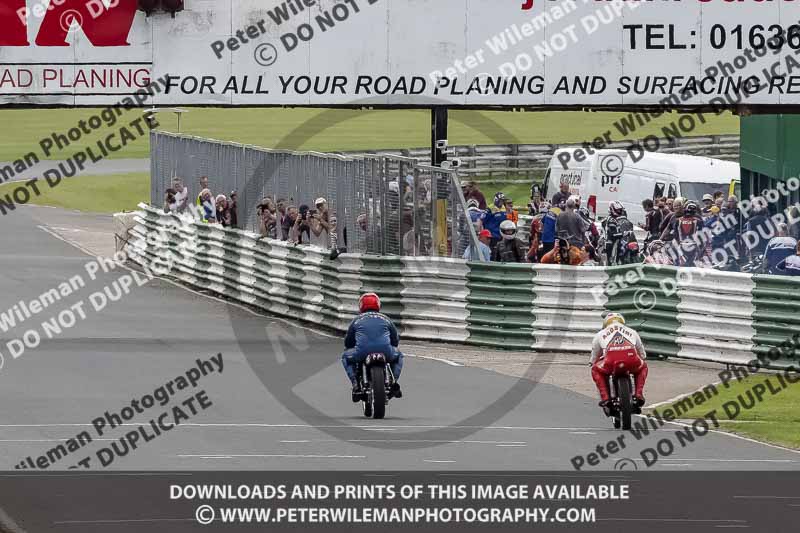 Vintage motorcycle club;eventdigitalimages;mallory park;mallory park trackday photographs;no limits trackdays;peter wileman photography;trackday digital images;trackday photos;vmcc festival 1000 bikes photographs